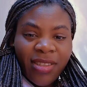 Babysitter em Amadora: Jassira