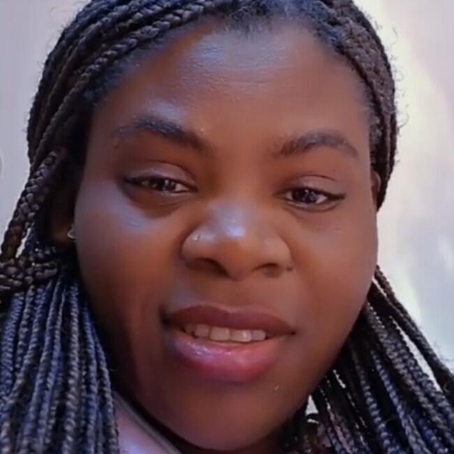 Babysitter em Amadora: Jassira