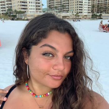 Baby-sitter in Saint-Nom-la-Bretêche: Francesca