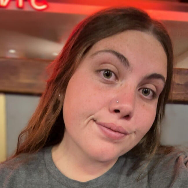 Babysitter in Lancaster: Hannah
