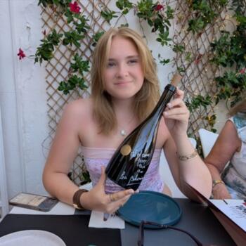 Babysitter in Canterbury: Jessica