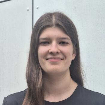 Babysitter Berlin: Leona