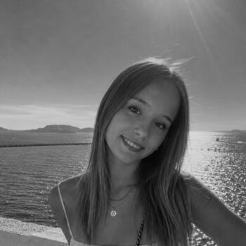 Babysitter in Noyers-sur-Cher: Celia 