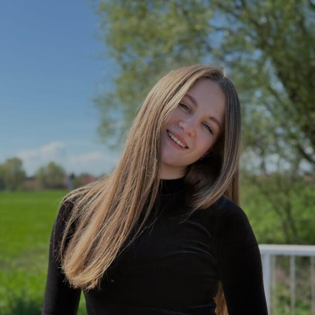 Babysitter in Miłkowice: Karolina