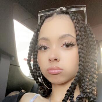 Babysitter in Lethbridge: Alysha