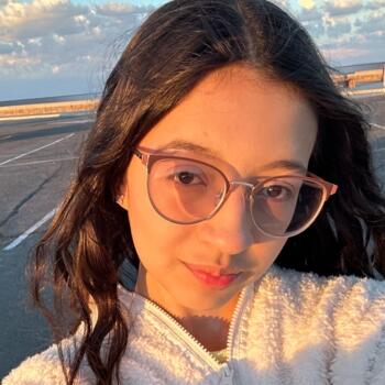 Babysitter in East Amherst: Manuela