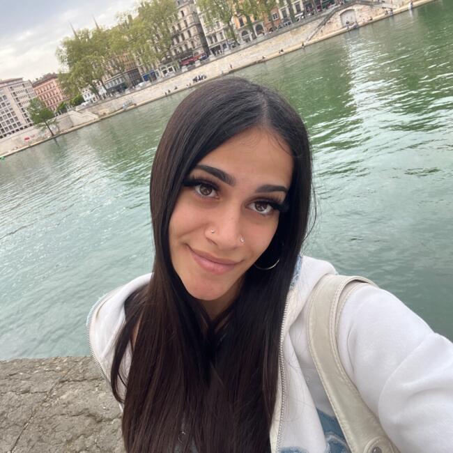 Babysitter in Madrid: Elena