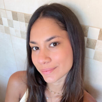 Babysitter in Cascais: Edmara