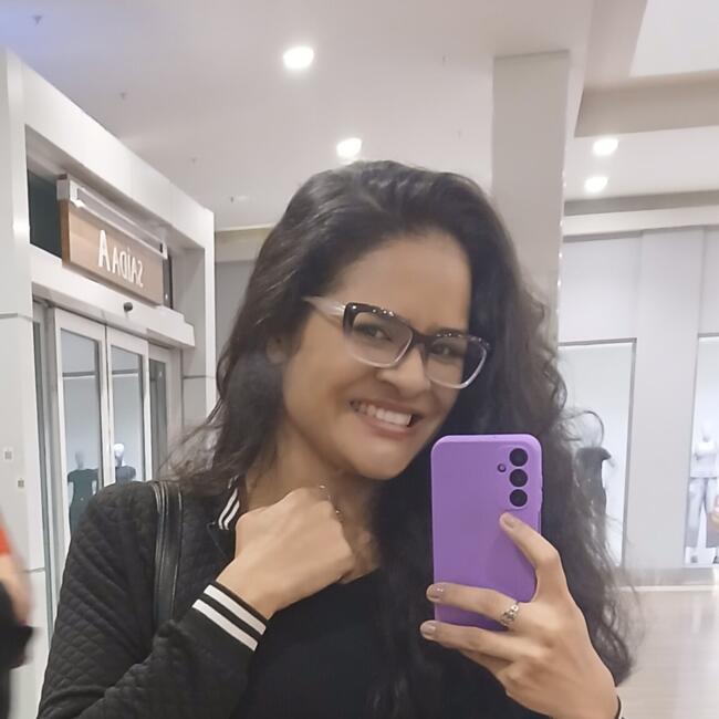 Emprego de babá em Rio de Janeiro: Elizabeth