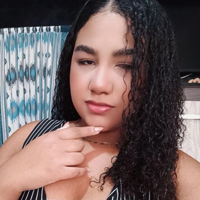 Babá em Fazenda Rio Grande: Beatriz
