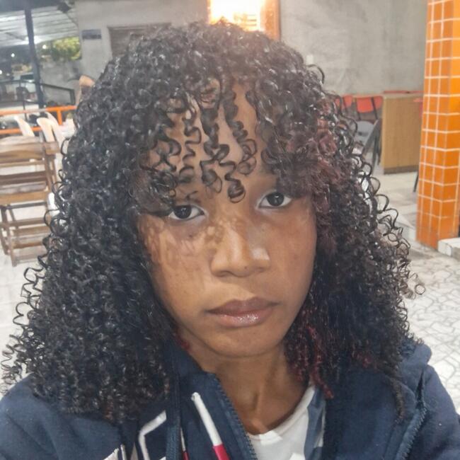 Babá em Itapissuma: Ana