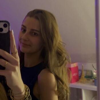 Babysitter in Limoges: Louane