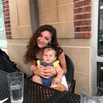 Babysitter Carmel: Julia