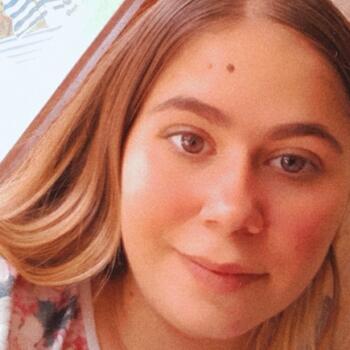 Babysitter in Cannes: Laetitia