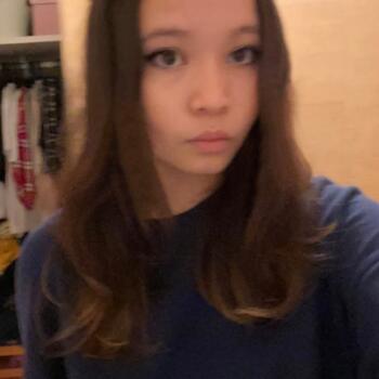 Babysitter in Hong Kong Island: Nadia