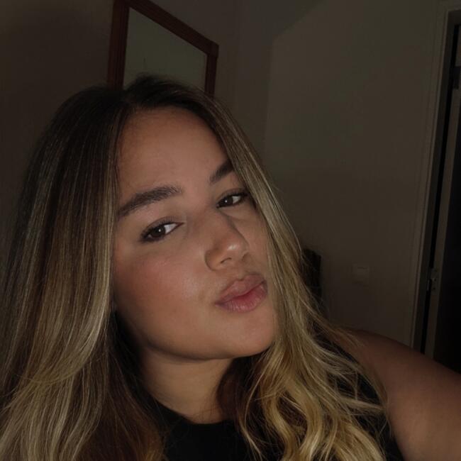 Babysitter in Porto: Lara Iglesias