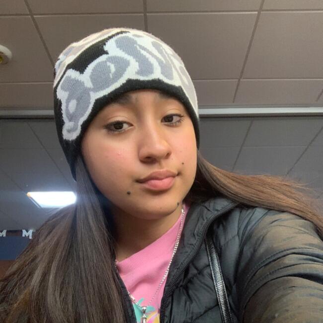 Babysitter in The Bronx: Kimberly Alvarado Sánchez