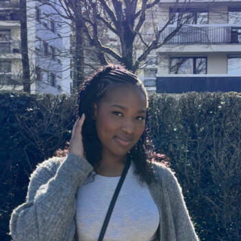 Babysitter Athis-Mons: Léa