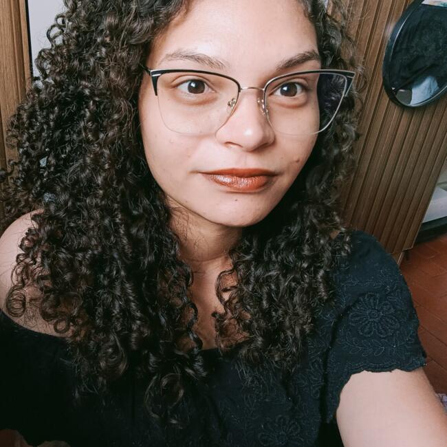 Babysitter in Várzea Grande: Ellyssa