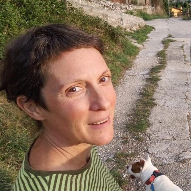 Babysitter in Imola: Linda