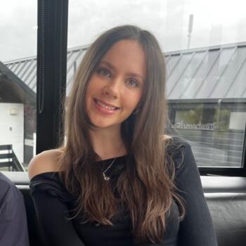 Babysitter in Christchurch: Hannah