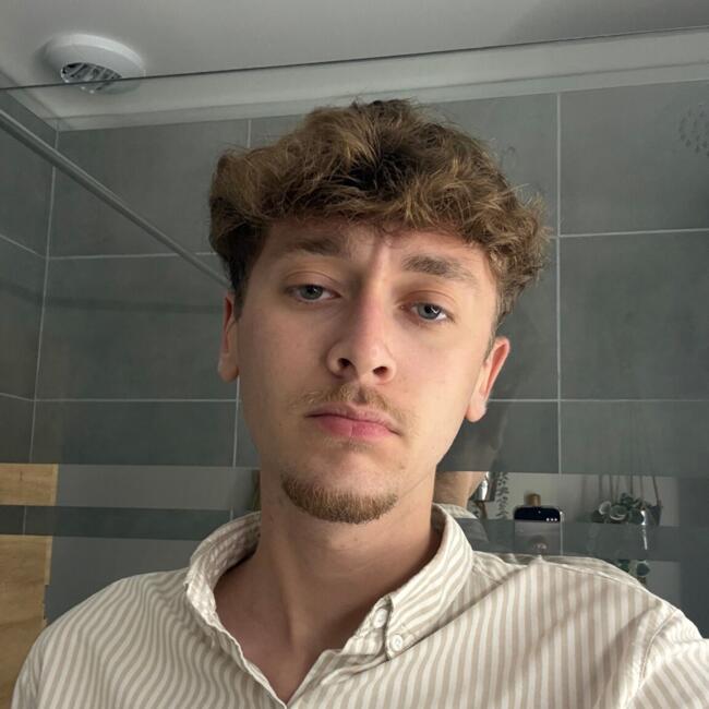 Babysitter in Merville: Mathis