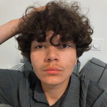 Babysitter in Les Sables-d'Olonne: Kenny gherbi