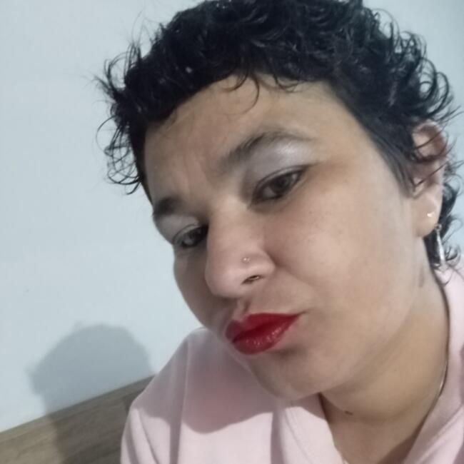 Babysitter in Almirante Tamandaré: Patrícia