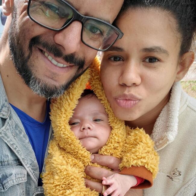 Emprego de babá em Gravataí: Moisés e Patrícia