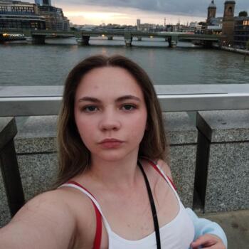 Babysitter in Saint-Martin-d'Hères: Oriane