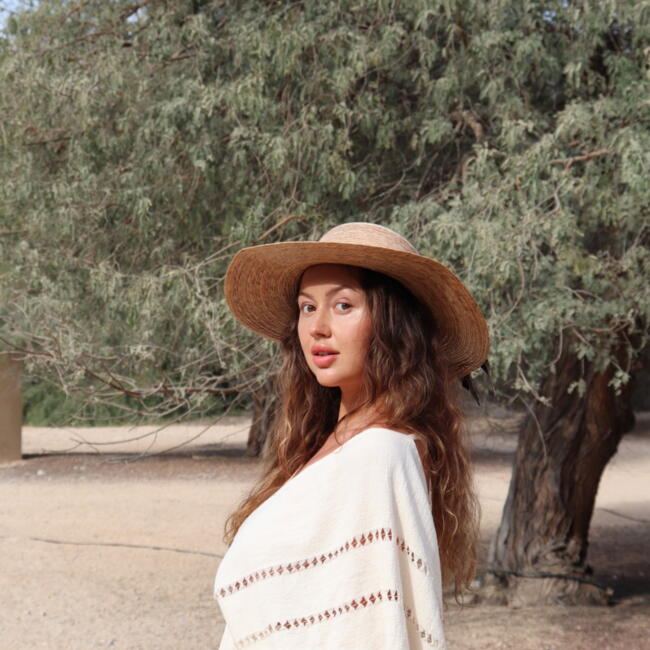 Babysitting job in Dubai: Julia