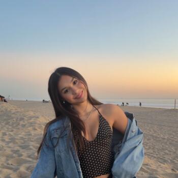 Babysitter Long Beach: Tiffany