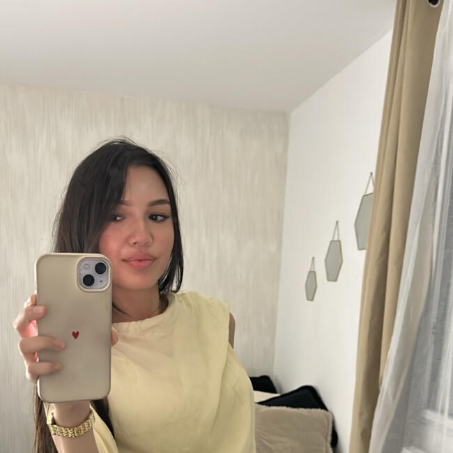 Babysitter in Sarras: Sarah