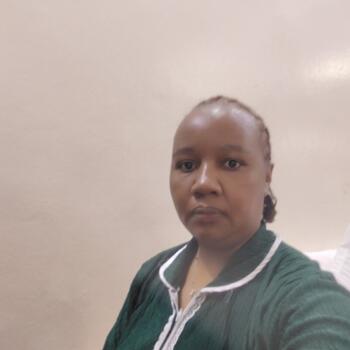 Babysitter Riyadh: Sarah