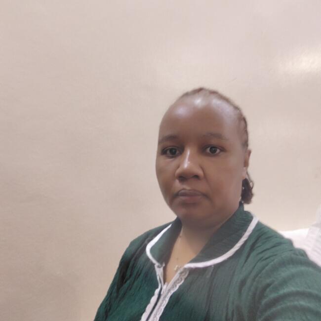 Babysitter in Riyadh: Sarah