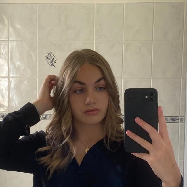 Babysitter in Sablonceaux: Elsa