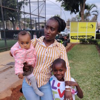 جليسة أطفال في الدوحة: Ann