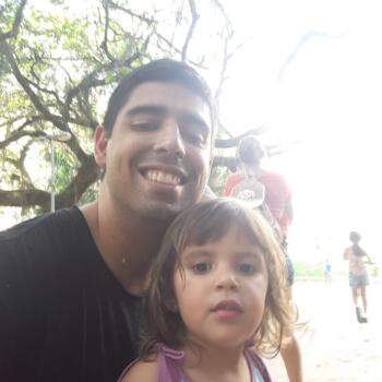 Emprego de babá em Brasília: emprego de babá Daniel