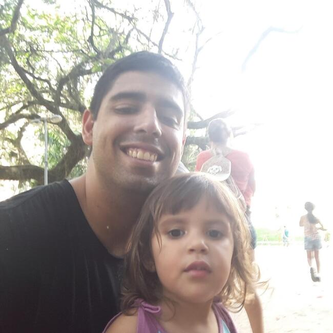 Babysitting job in Brasília: Daniel
