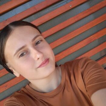 Babysitter in Suceava: Cristina