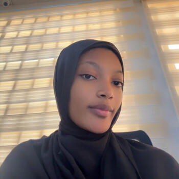 Barnvakt i Bergshamra: Hauwa Oloruntosin