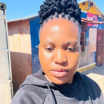 Babysitter Cape Town: Yolanda