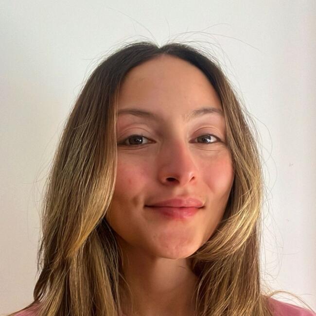 Babysitter in Berlin: Camila