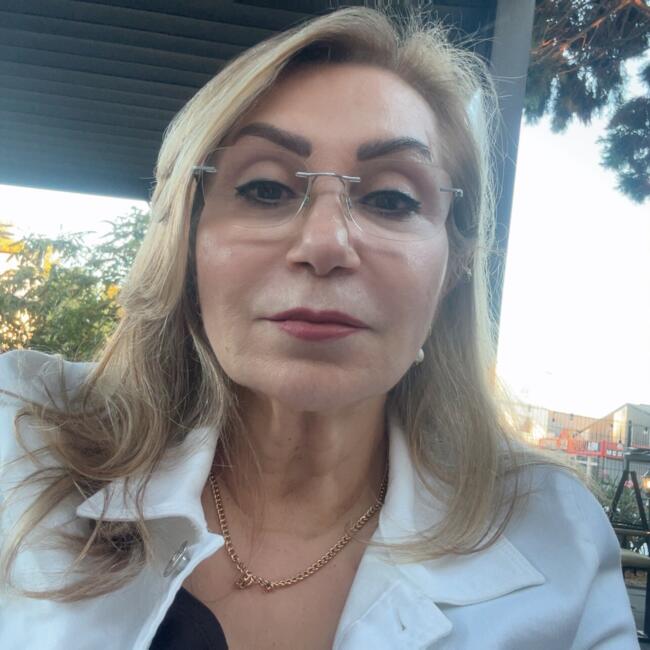 Babysitter in Köln: Farah