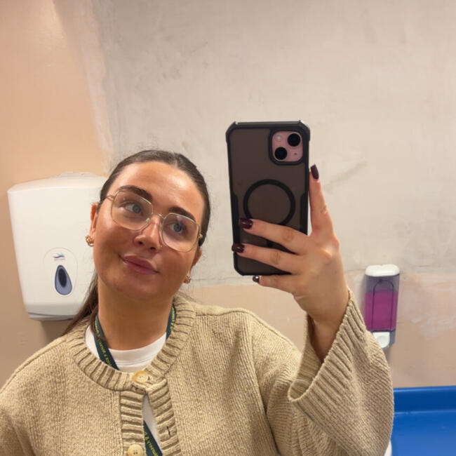 Babysitter in Sydney: Clara McCoy