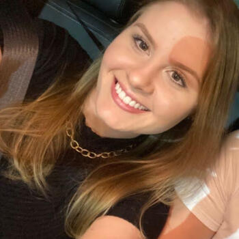 Babysitting job in Itajaí: babysitting job Thainá