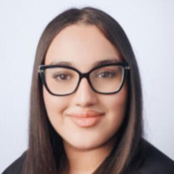 Babysitter in Vannes: Lamyaa