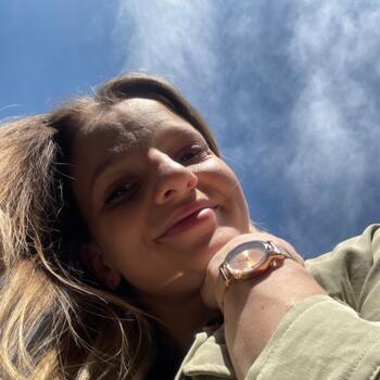 Babysitter Loubeyrat: Coralie