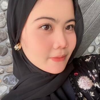 Babysitter di Kota Bandung: Nabila