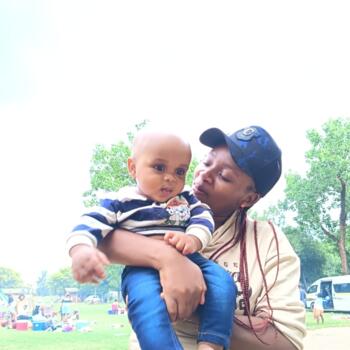 Babysitter Pretoria: Molebogeng